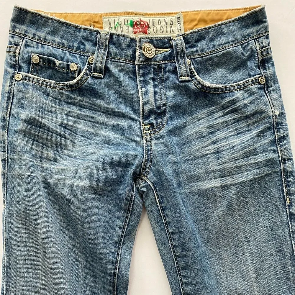 Vigoss Jeans Women's Size 3/4 (27) Distressed Blue Denim Raw Hem Y2K Mcbling